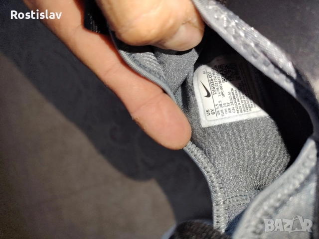 Nike оригинал в перфектно състояние без забележки като нови. , снимка 3 - Маратонки - 51848013