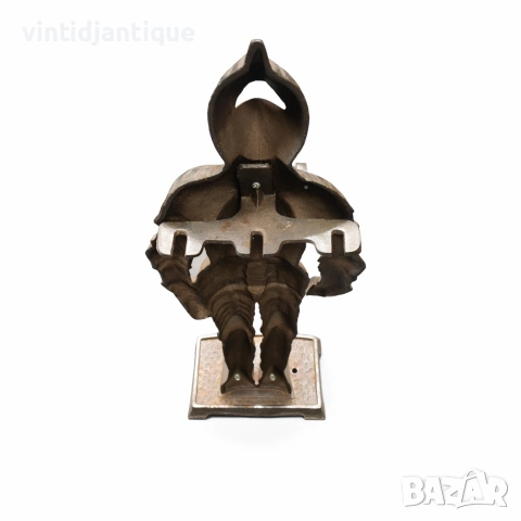 Декоративен рицар в броня, който служи за стойка за аксесоари за камина, снимка 3 - Антикварни и старинни предмети - 53905670