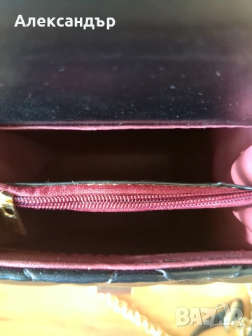 Малка черна дамска чанта, снимка 8 - Чанти - 54323900