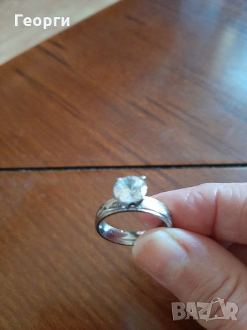 Дамски пръстен, снимка 1 - Пръстени - 31661368