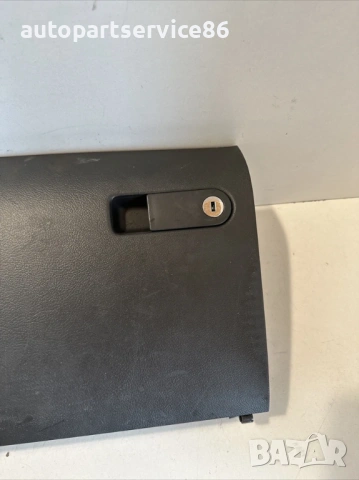 Капак на жабка черен за Volkswagen Touareg 3.0 Tdi (08-2010), снимка 3 - Части - 54181110