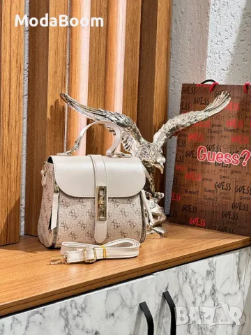 Guess дамски чанти Различни цветове , снимка 7 - Чанти - 48822750