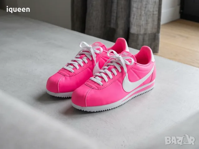 Nike маратонки в неон