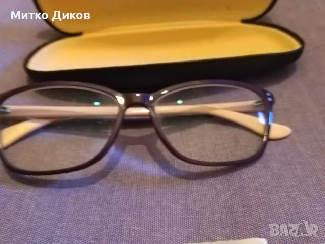 Очила с диоптер +3.25 +3.50 маркови на Джой с кутия отлични женски, снимка 2 - Слънчеви и диоптрични очила - 49304180