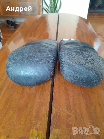 Стари боксови,спаринг ръкавици #2, снимка 3 - Други ценни предмети - 31567144