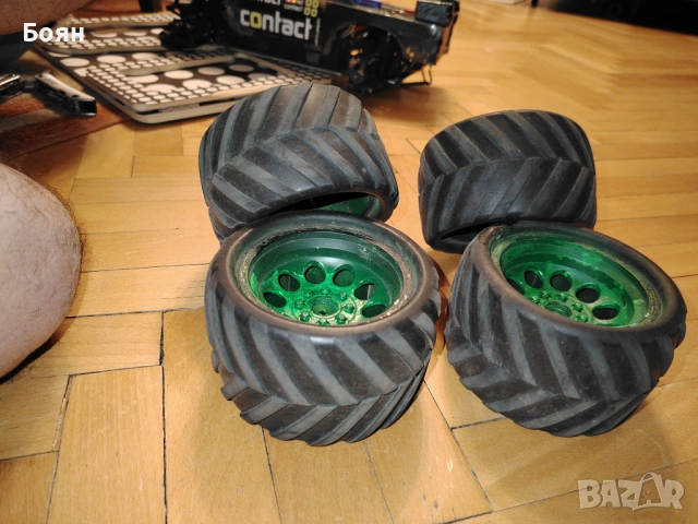 Rc бъги 1/10, снимка 10 - Коли, камиони, мотори, писти - 53752849