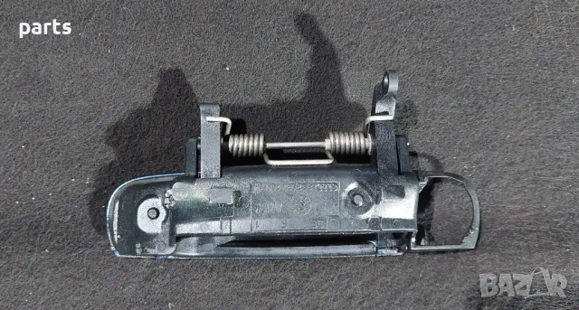 Предна Дясна Външна Дръжка Ауди А4 Б6 - A3 8P
- 8E2837208, снимка 3 - Части - 49458140