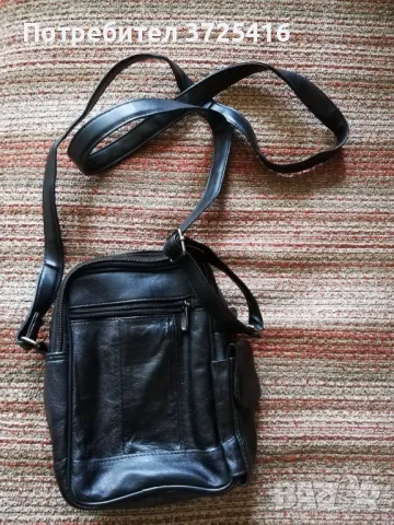 Мъжка черна чантичка, висок клас с много джобове, размери 16-20 см, снимка 2 - Чанти - 48720217