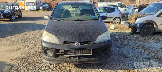 Daihatsu YRV 1.3 - 87к.с. 4X4 на части, снимка 3 - Автомобили и джипове - 48801157