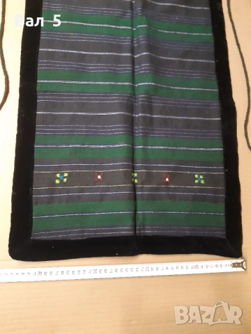 Автентична тъкана вълнена престилка , носия, снимка 2 - Антикварни и старинни предмети - 53876278