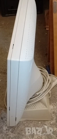 Продавам LCD монитор "PHILIPS" с вградени колонки, снимка 3 - Монитори - 29134397