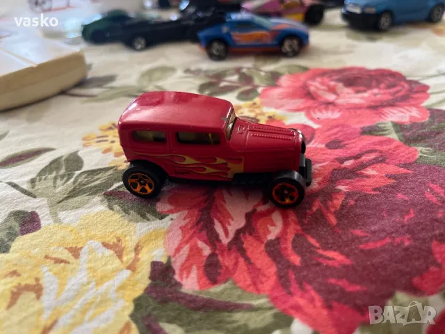 Hotwheels 2001, снимка 3 - Колекции - 50374343