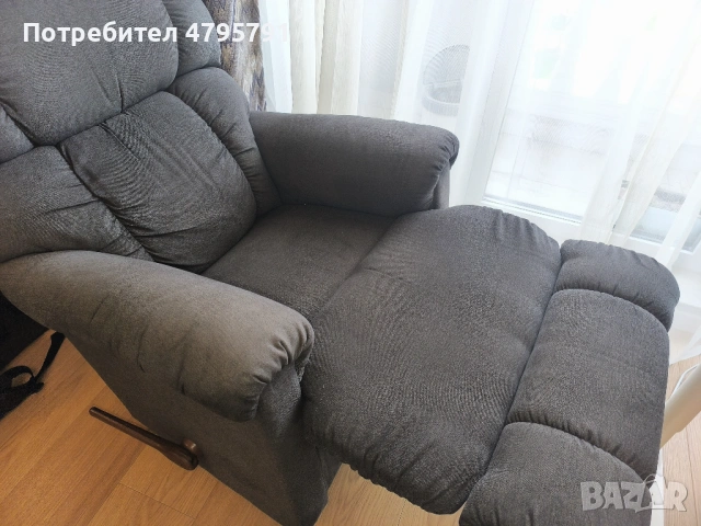 ФОТЬОЙЛ С РЕЛАКС МЕХАНИЗЪМ LA-Z-BOY PINNACLE ROCKER RECLINER SARAH SLATE, снимка 6 - Дивани и мека мебел - 54181413