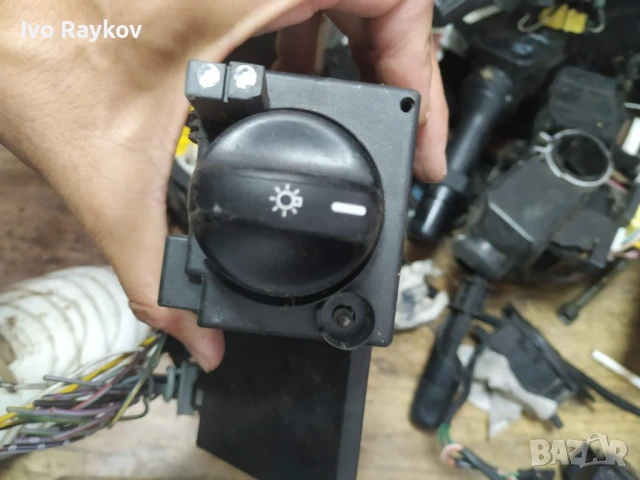 Ключ за светлини Mercedes Benz E W210 , 2105450104, снимка 2 - Части - 51186301