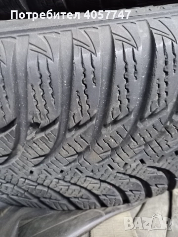 4 броя гуми , снимка 4 - Гуми и джанти - 52879604