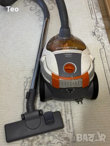 Прахосмукачка без торба Rowenta Compacteo Cyclonic (1800W, HEPA филтър) – Отлично състояние!