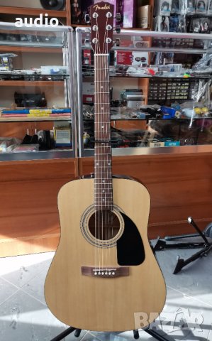 Акустична китара Fender, снимка 1 - Китари - 30893812