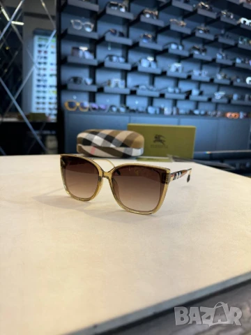 очила с черен обикновен калъф и ув защита  burberry chanel, снимка 18 - Слънчеви и диоптрични очила - 50741862