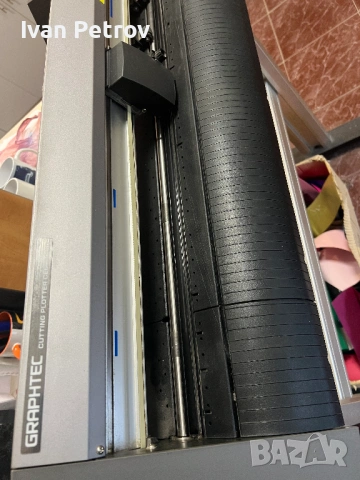 Режещ плотер Graphtec CE6000-60 | Отлично състояние + Стойка, снимка 3 - Други машини и части - 53245318