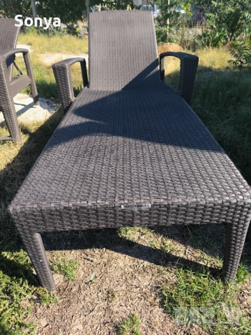 Мартинели два броя PVC ратанови шезлонги