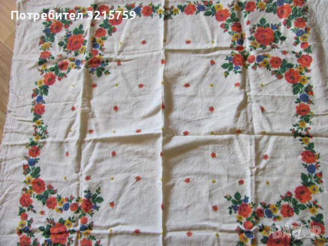 Стара кърпа за глава за носия 83х83см., снимка 3 - Антикварни и старинни предмети - 50929812