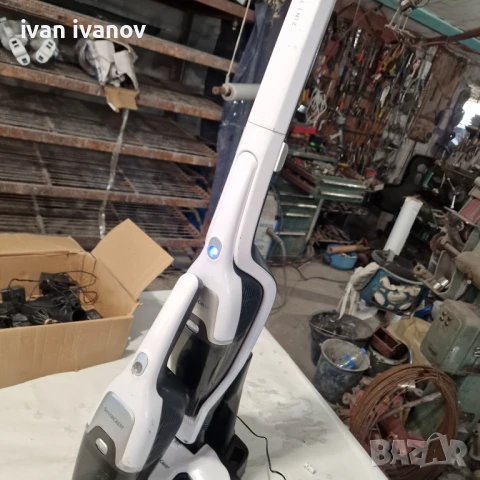 Прахосмукачка на Батерии , снимка 8 - Прахосмукачки - 51196218