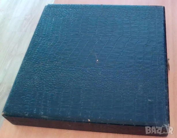 Колекционерски комплект лъжички в кутия, снимка 7 - Антикварни и старинни предмети - 50619991