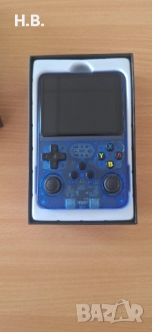 Портативна ретро конзола R36S