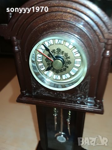 taiwan made clock-бакелит/антик, снимка 7 - Колекции - 29161944