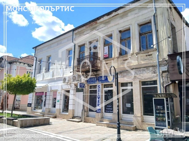 Втори етаж от къща в топ център на гр. Севлиево, снимка 4 - Етаж от къща - 54341274