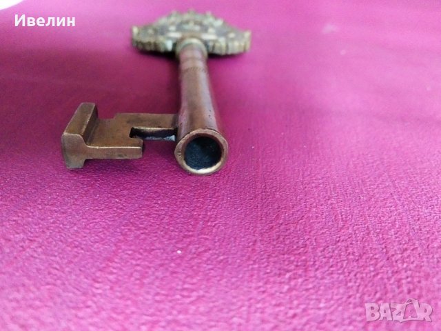 стар бронзов ключ, снимка 5 - Декорация за дома - 29708263