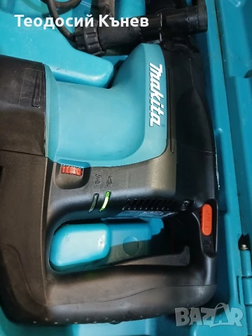Перфоратор Makita HR4001C, снимка 5 - Перфоратори - 50920349