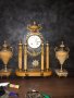Рядьк уникално красив френски мраморен часовник от началото на 19 век , снимка 1 - Антикварни и старинни предмети - 29205641
