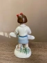 Винтидж порцеланова статуетка „Момиче със самолет“, СССР, снимка 2