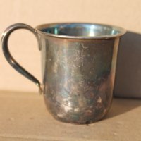 Сребърна чаша, снимка 1 - Антикварни и старинни предмети - 44435705