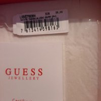 Обеци на Guess , снимка 4 - Бижутерийни комплекти - 39314839