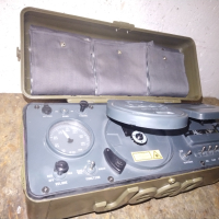 Радио-касетофон и диск на фирмата Roadstar, изработено по поръчка за автомобилната компания Jeep.  С, снимка 9 - Радиокасетофони, транзистори - 44642212