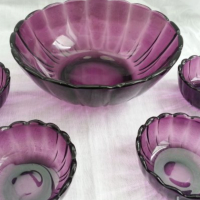Стъклени купи цветно  лилаво стъкло, снимка 8 - Антикварни и старинни предмети - 17710124