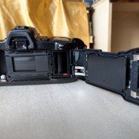 Продавам запазен лентов фотоапарат Minolta-Dynax 500 si, снимка 5 - Фотоапарати - 42685580