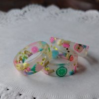 Цветен пръстен с плодчета и пръчици Сладък пръстен Пръстен от смола Ръчна Изработка , снимка 4 - Пръстени - 31575049