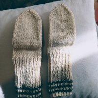 Ръчно плетени детски чорапи от вълна, дължина на ходилото 16см., снимка 1 - Чорапи - 39762177
