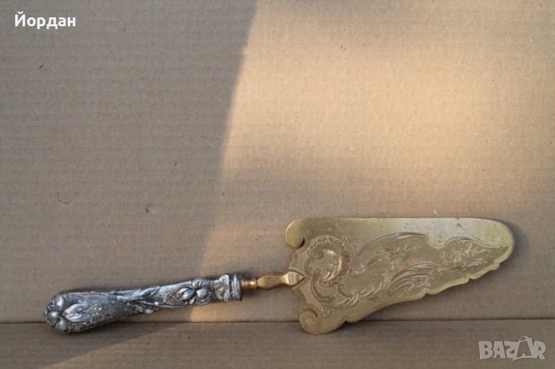 Лъжици за торта 19-ти век сребърна дръжка , снимка 1