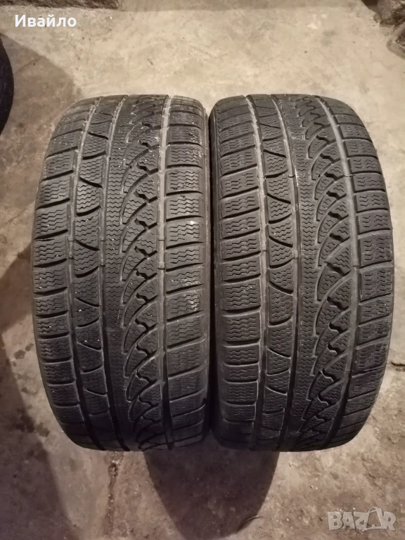 Продавам 2 броя зимни гуми 225.45.17 на 1 сезон дот 2019 Petlas , снимка 1