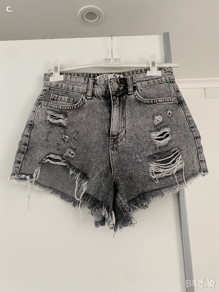 Дамски къси панталони, снимка 1