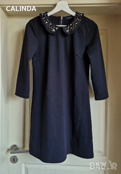 Reserved черна рокля с якичка с мъниста, снимка 1