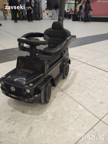 Кола за яздене с дръжка - Mercedes G350d, черна, снимка 1