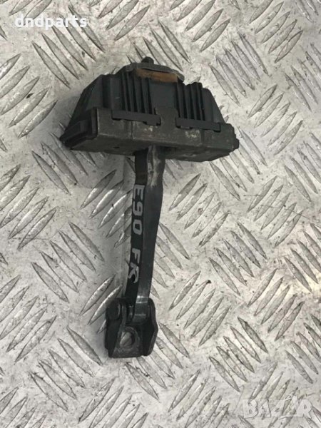 Стопер врата BMW E90,2005г.(преден десен), снимка 1
