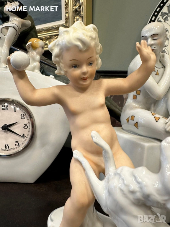 Ангелче с топка и кученце” 17/13 см  Германия Schaubach Kunst - 20 век, великолепна класа и красота,, снимка 1