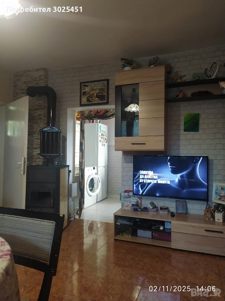 продавам самостоятелен етаж от къща, снимка 1