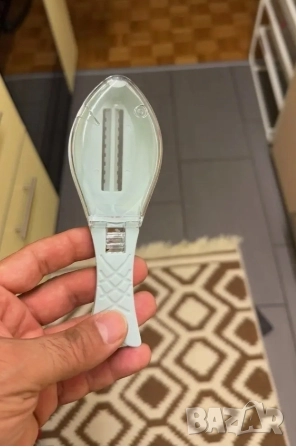 🐟 Ръчен уред за почистване на риба  , снимка 1